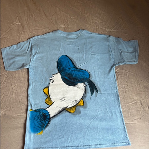 Donald Duck Disneyland Blue Graphic
T-Shirt - Picture 5 of 5